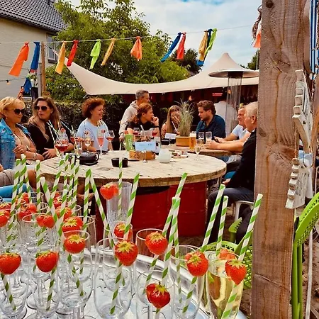 Restaurant 'de Vossenberg' Ξενοδοχείο 3*